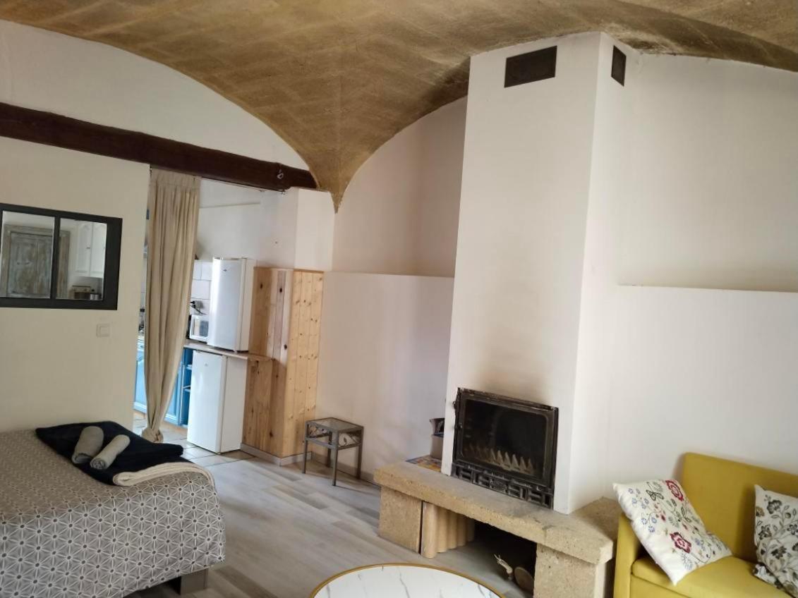 Studio Proche Pont Du Gard Remoulins Exterior foto